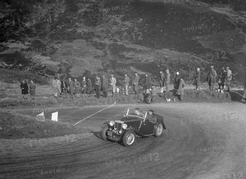 MG Magnette of CS Grant at the RSAC Scottish Rally, Devil's Elbow, Glenshee, 1934. Artist: Bill Brunell.