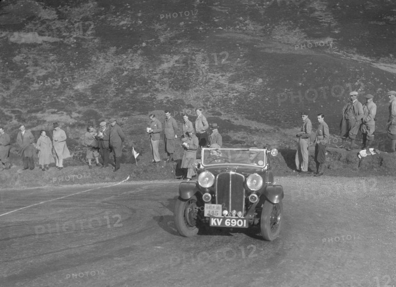 Triumph Gloria of Mrs M Montague-Johnstone, RSAC Scottish Rally, Devil's Elbow, Glenshee, 1934. Artist: Bill Brunell.