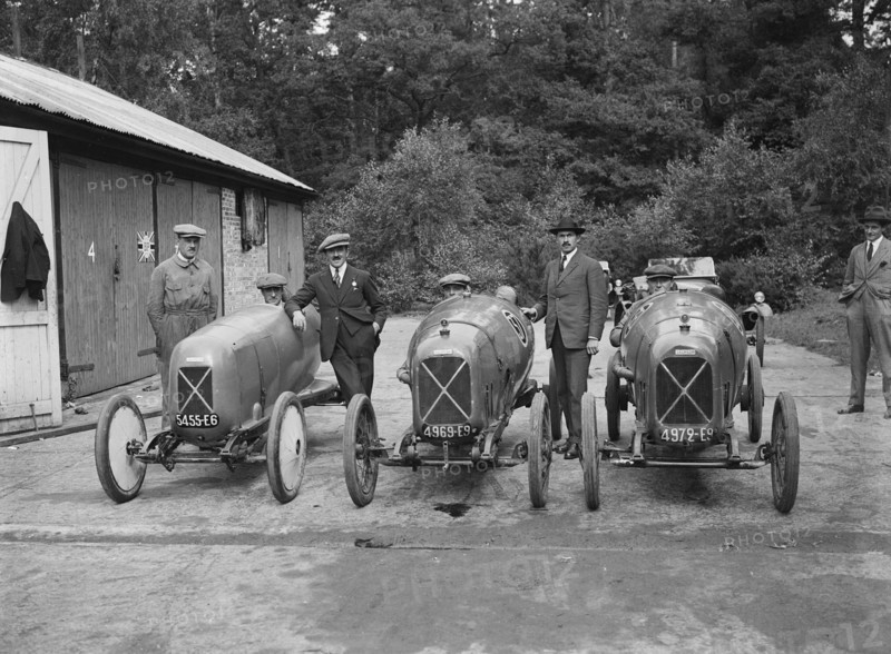 Three Salmsons at the JCC 200 Mile Race, Brooklands, Surrey, 1922. Artist: Bill Brunell.
