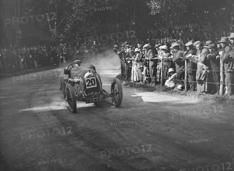HE of RJ Sully competing in the MAC Shelsley Walsh Hillclimb, Worcestershire, 1923. Artist: Bill Brunell.