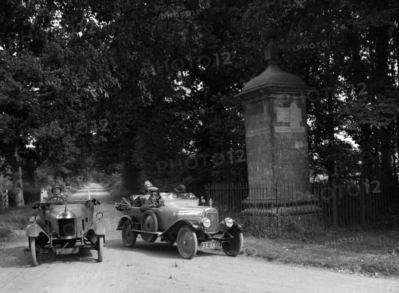 Calthorpe and Morris passing the Four Shire Stone, near Broadway, Worcestershire, c1920s. Artist: Bill Brunell.