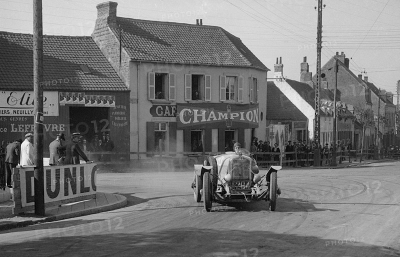 Georges Irat of Ernest Andre competing at the Boulogne Motor Week, France, 1928. Artist: Bill Brunell.