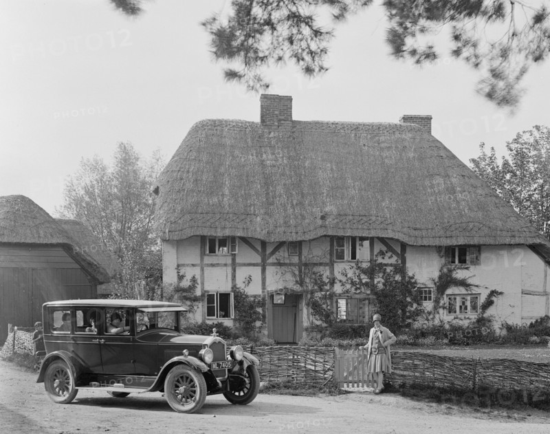 Buick 25/75 saloon, Garston, Wiltshire, c1930. Artist: Bill Brunell.