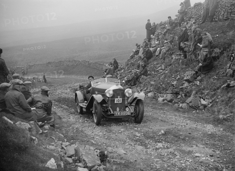 Bentley of M Durand competing in the MCC Edinburgh Trial, 1929. Artist: Bill Brunell.