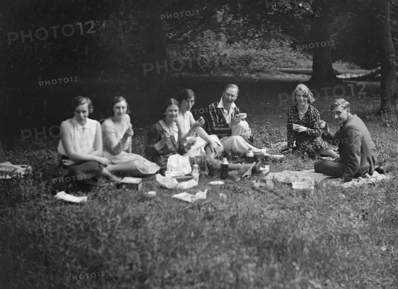 Enjoying a picnic at the Middlesex County AC Hill Climb, c1930. Artist: Bill Brunell.