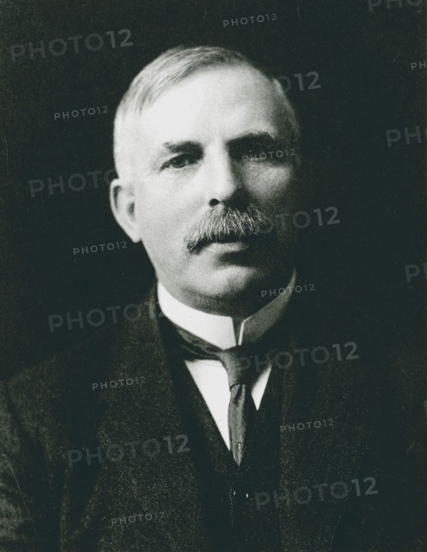 Ernest Rutherford (1871-1937), Nobel prize-winning atomic physicist, c1908. Artist: Unknown
