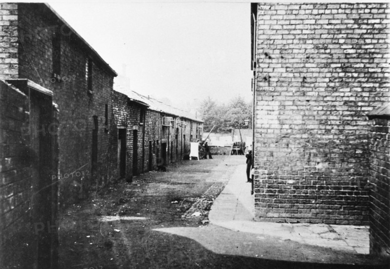A York Slum, York, Yorkshire, 1901. Artist: Unknown