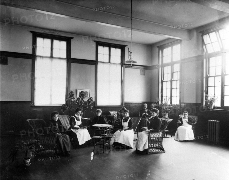 Girls in the Rowntree rest room,  York, Yorkshire, 1900. Artist: Unknown