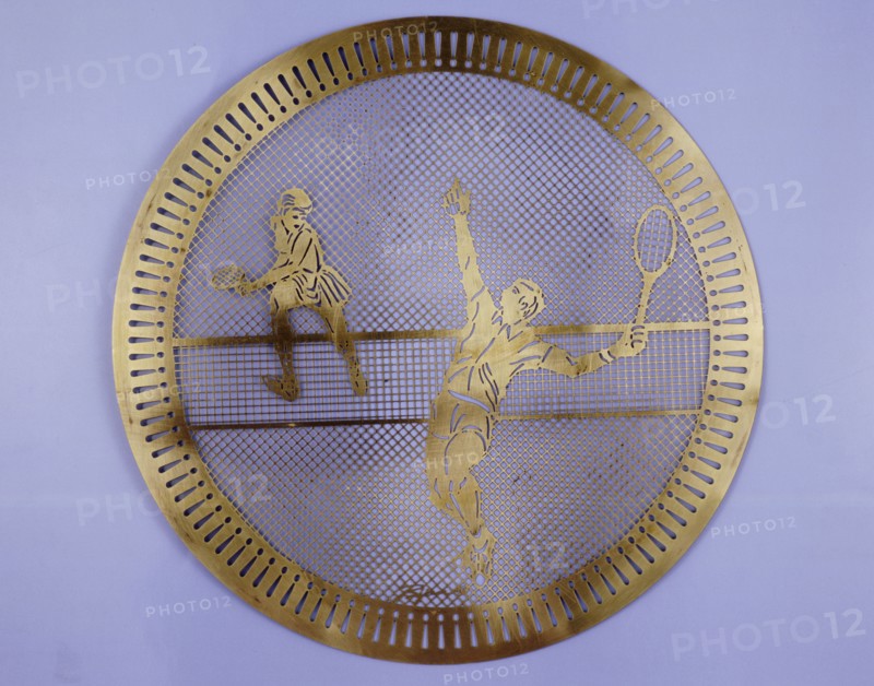 Plate showing a man and a woman playing tennis. Artist: Unknown