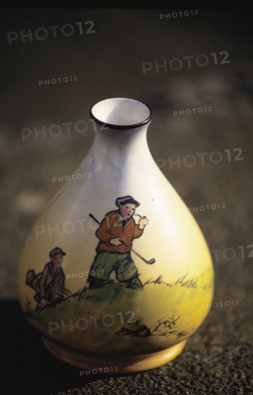 Pot with a golfing theme, British, 1920s. Artist: Unknown