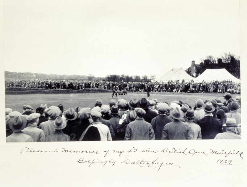 Photograph signed by American golfer Walter Hagen, 1929. Artist: Unknown