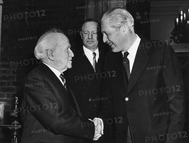 Harold Macmillan with David Ben-Gurion and Arthur Lourie at the Admiralty, London, 1961. Artist: Unknown