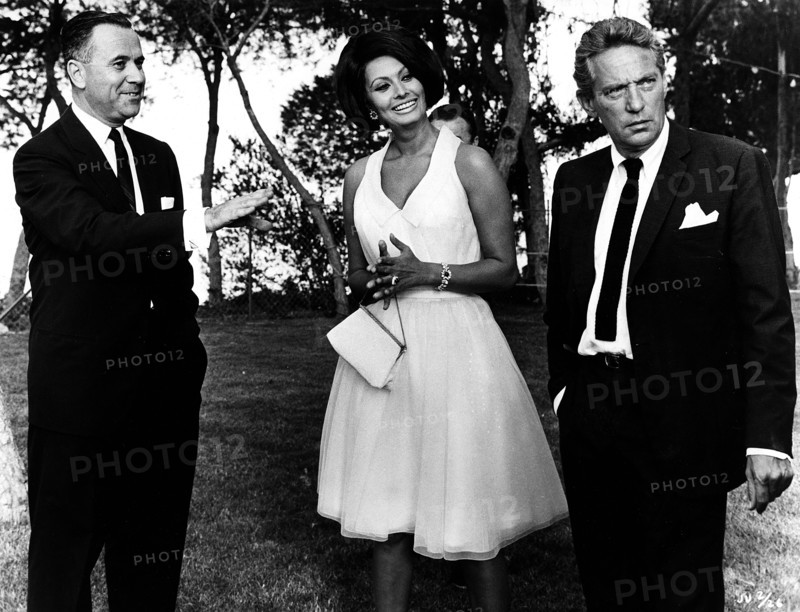 Kurt Unger with Sophia Loren (1934- ) and Peter Finch (1916-1977), 1965. Artist: Unknown