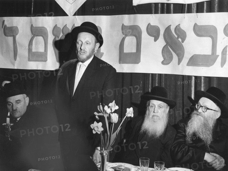 MJ Gross speaking at an Agudist 50th Anniversary dinner, London, 1963. Artist: Unknown