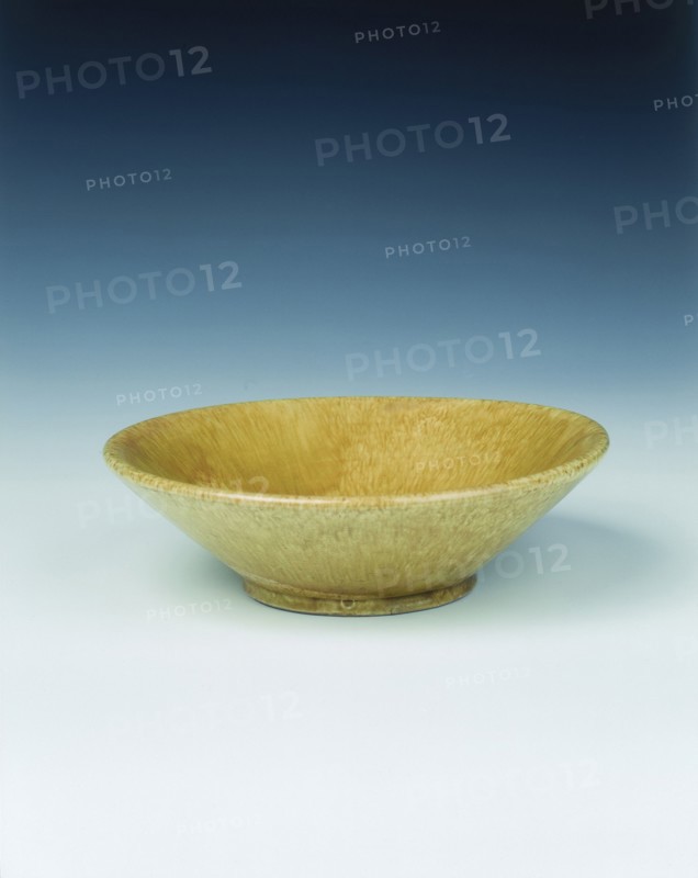 Yellow lead glazed bowl, late Tang dynasty, China, 9th century. Artist: Unknown