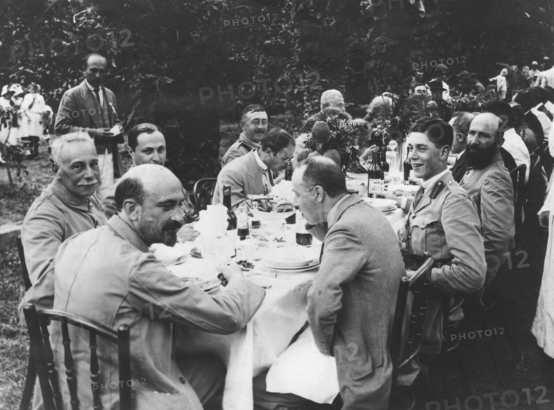 Chaim Weizmann and Lord Montagu of the Zionist Commission, 1917. Artist: Unknown