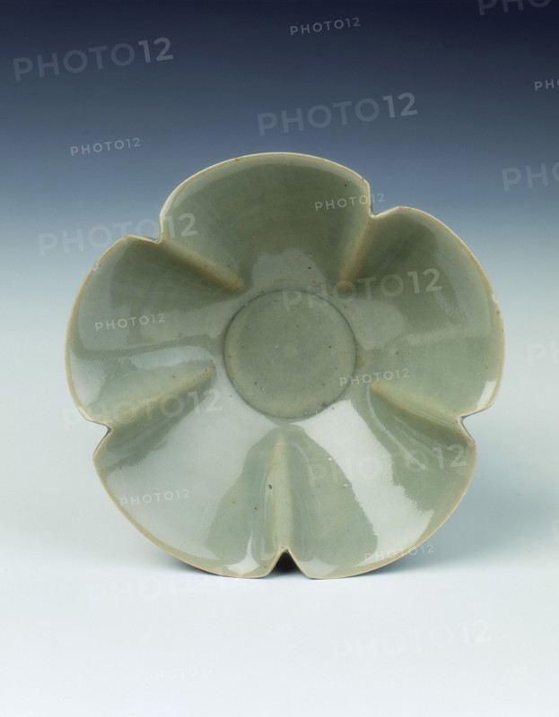 Five-petalled Yaozhou celadon bowl, Five Dynasties-early Northern Song dynasty, 10th century. Artist: Unknown