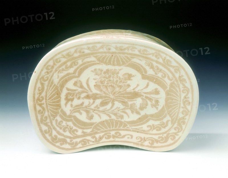 Ding bean-shaped pillow with sgraffito lotus design, Jin dynasty, China, 12th century. Artist: Unknown