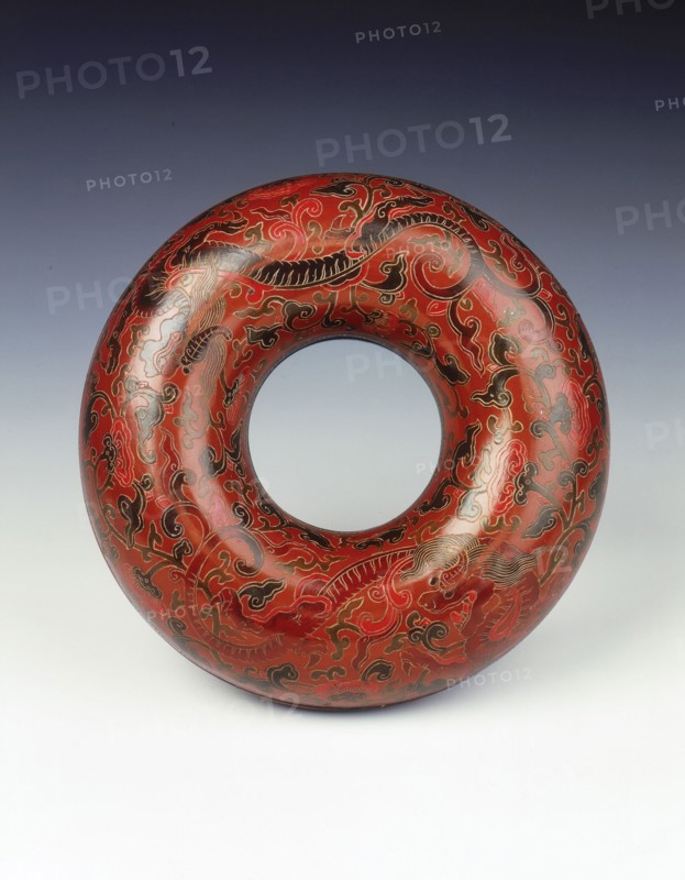 Painted and incised lacquer bead box, Late Ming dynasty, China, c1600-c1644. Artist: Unknown