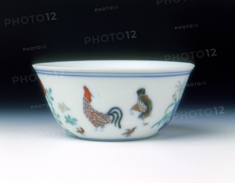 Chicken cup with doucai enamels, late Kangxi period, Qing dynasty, China, 1700-1722. Artist: Unknown