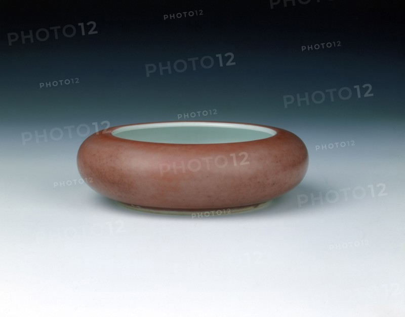Brushwasher with peach bloom glaze, late Kangxi period, Qing dynasty, China, 1700-1722. Artist: Unknown