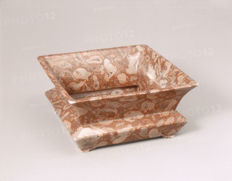 Jardiniere with glaze imitating pudding stone, Qianlong period, Qing dynasty, China, 1736-1795. Artist: Unknown