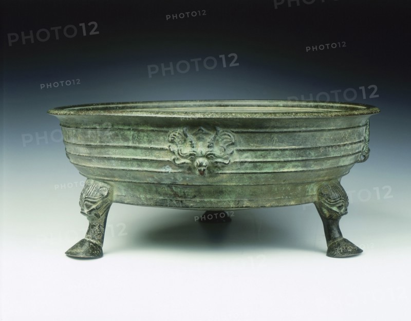 Bronze tripod basin with taotie masks, early Six Dynasties period, China, 3rd-4th century. Artist: Unknown