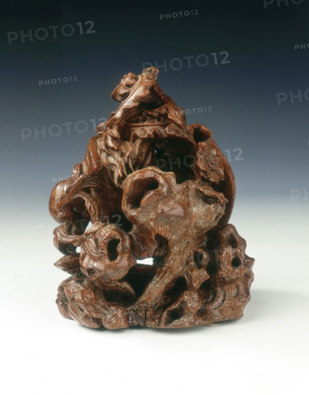 Carved bamboo phoenix with peach spray, China, 2nd half of the 17th century. Artist: Unknown