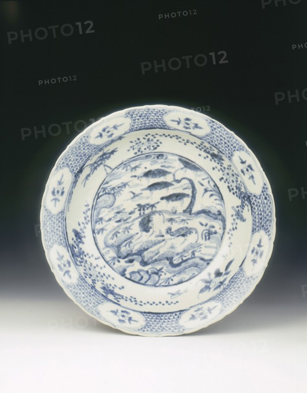 Blue and white Swatow dish, China, 2nd half of the 16th century. Artist: Unknown