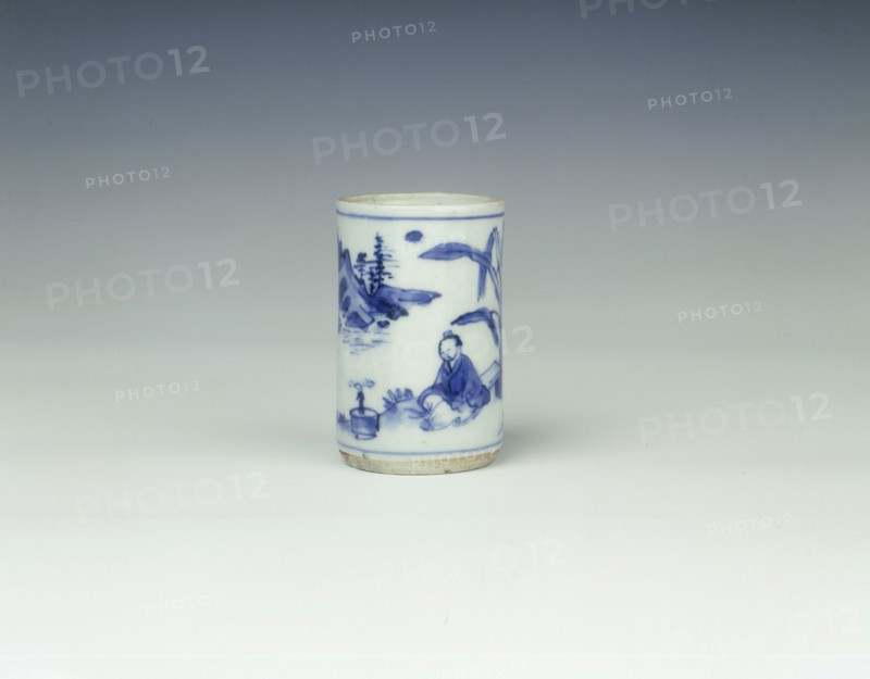 Blue and white cylindrical container, China, 1621-1627. Artist: Unknown