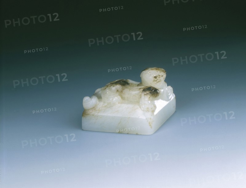 Jade square seal with kui dragon finial, early Six Dynasties period or earlier, China, c220-589. Artist: Unknown