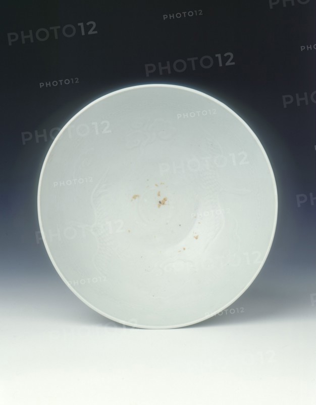 Shufu saucer dish with geese amid clouds, Yuan dynasty, China, 1279-1368. Artist: Unknown