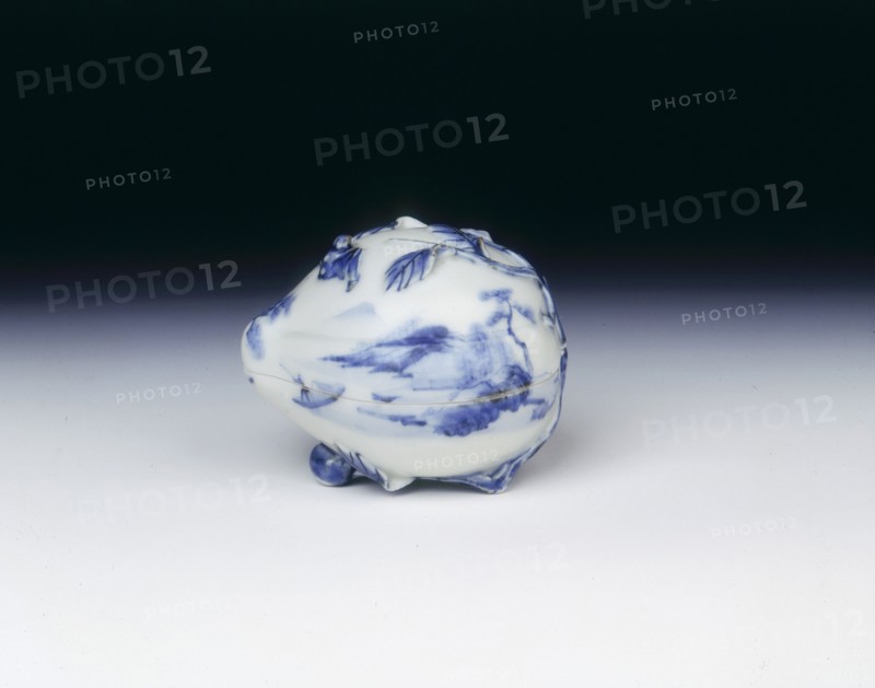Hirado peach-shaped blue and white box, Late Edo, Japan, early 19th century. Artist: Unknown