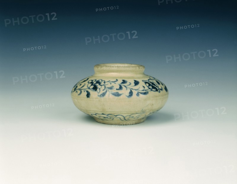 Blue and white water jar, Vietnam, early 15th century. Artist: Unknown