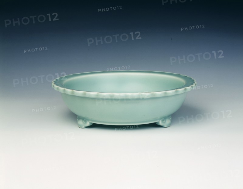 Celadon tripod basin, Qing dynasty, Yongzheng period, China, 1723-1735. Artist: Unknown