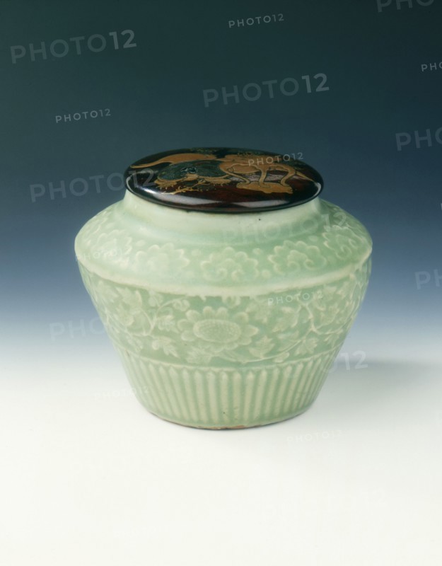 Longquan celadon jarlet, Yuan dynasty, China, 1279-1368. Artist: Unknown