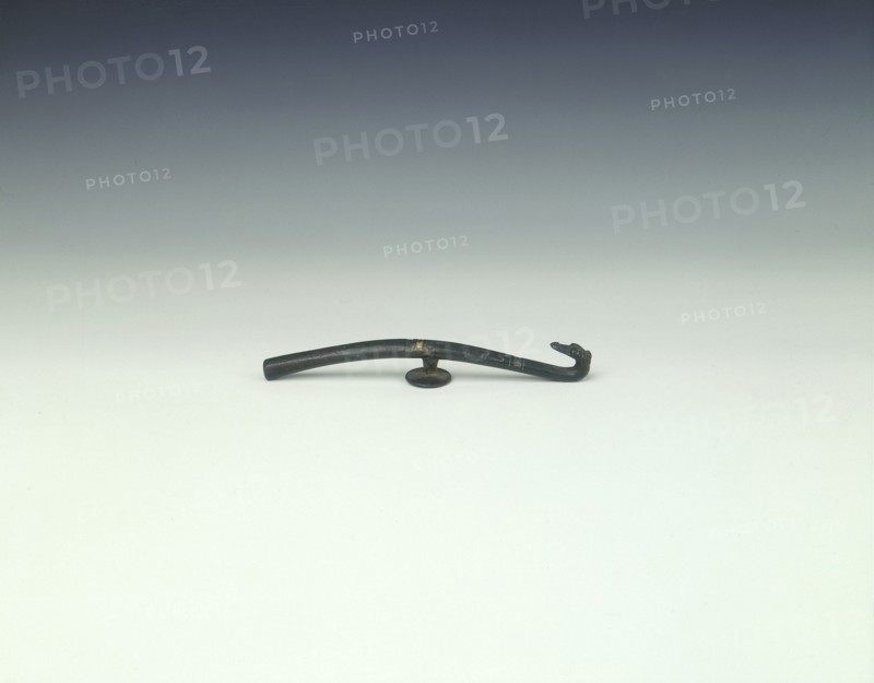 Inlaid bronze garment hook, Western Han dynasty, China, 206 BC-8 AD. Artist: Unknown