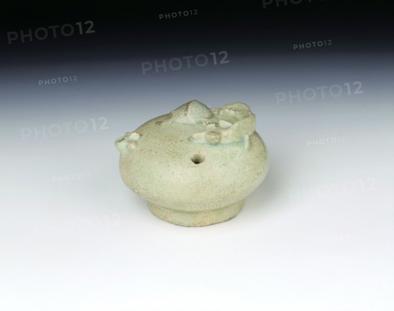 Celadon water dropper with salamander and tortoise, early Choson period, Korea, 15th century. Artist: Unknown
