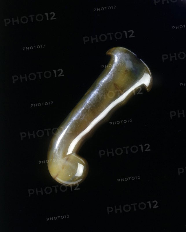 Agate hilt from a khanjar (dagger), Indian, 19th century. Artist: Unknown