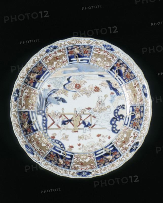 Imari dish, Japan, early 18th century. Artist: Unknown