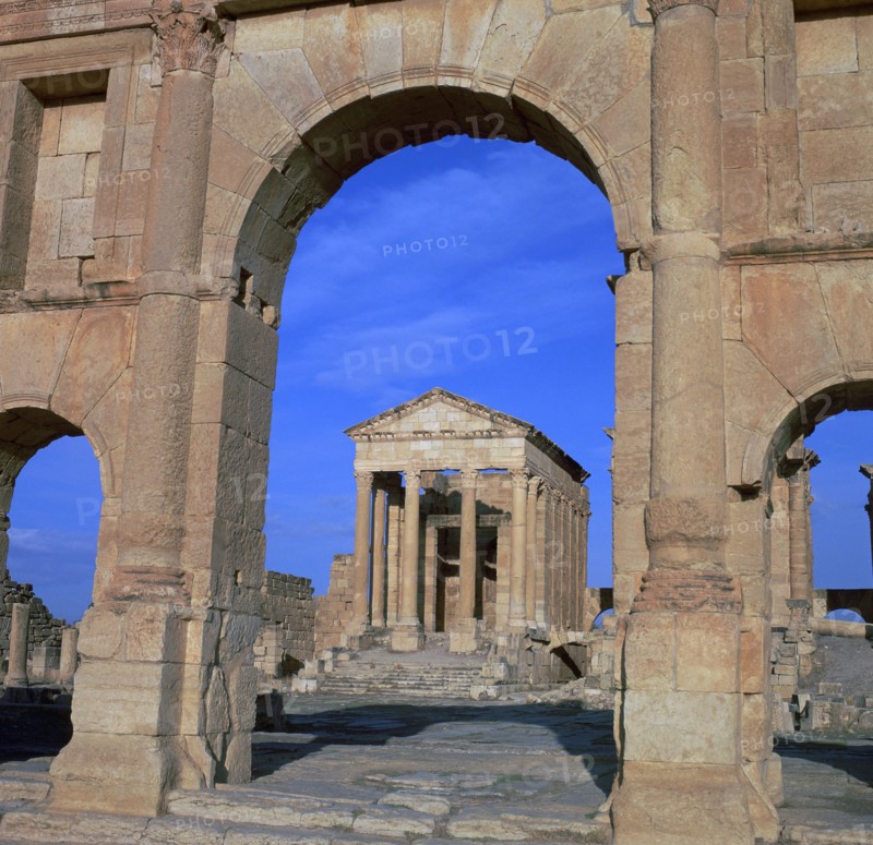 The Roman capitol of Sbeitla, 1st century. Artist: Unknown