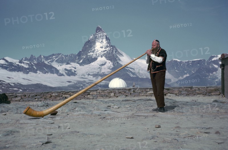The Alpenhorn at Gonergat. Artist: Unknown