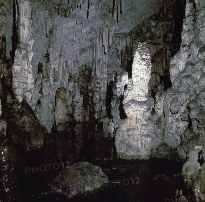 Inside the Diktaen cave Artist: Unknown