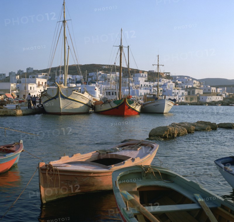 Noussa harbour in the evening
