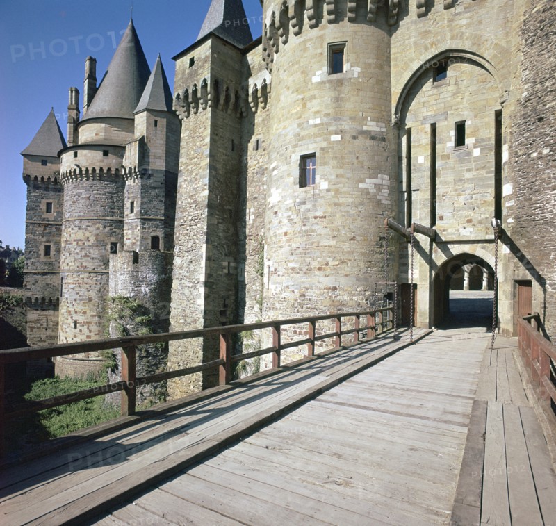Chatlan at Vitre Castle, 14th century. Artist: Unknown