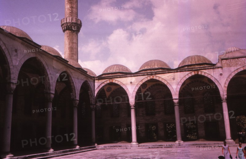 Sultan Ahmed Mosque (Blue Mosque) Courtyard, Istanbul, 20th century. Artist: CM Dixon.
