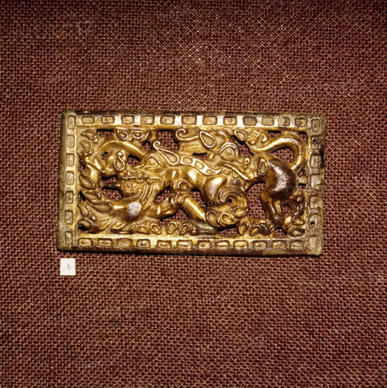 Gilded Bronze Harness Plaque of Two Animals Fighting, Ordos Region, c3rd century BC. Artist: Unknown.