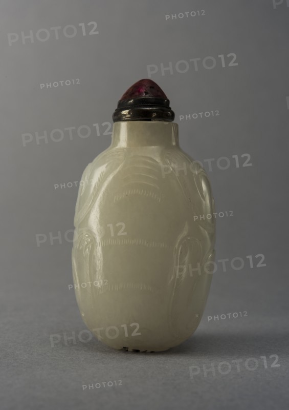 Jade snuff bottle in an animal form, China, Qing dynasty, 1644-1911. Creator: Unknown.