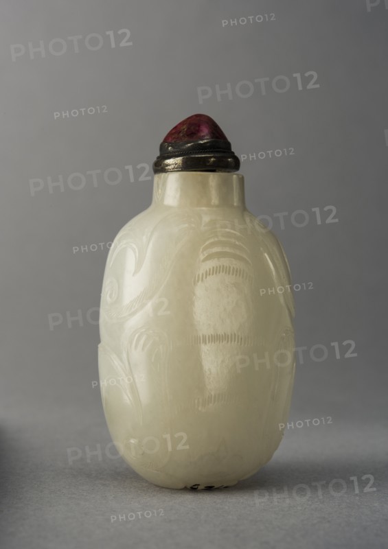 Jade snuff bottle in an animal form, China, Qing dynasty, 1644-1911. Creator: Unknown.