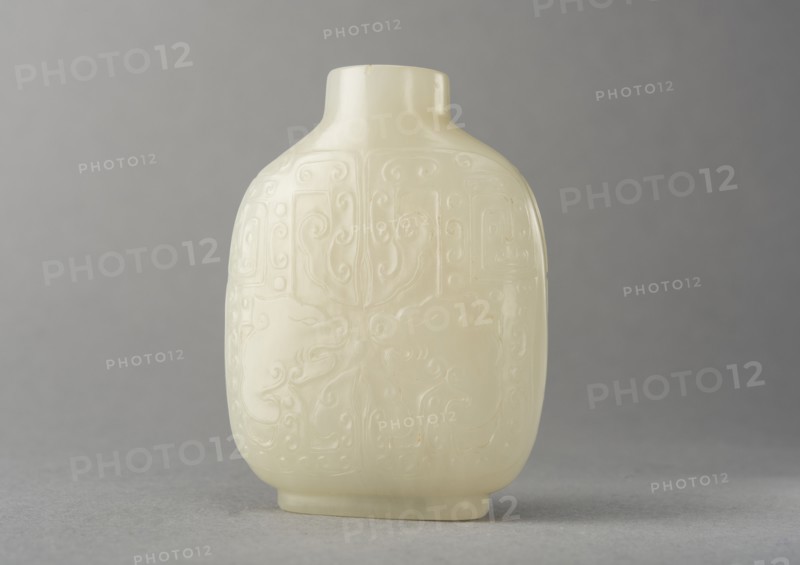 Jade snuff bottle , China, Qing dynasty, 1644-1911. Creator: Unknown.